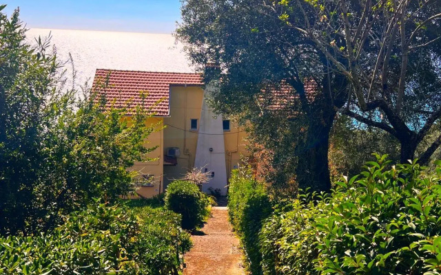 Stefanos Apartments Agios Gordios by SV Alians