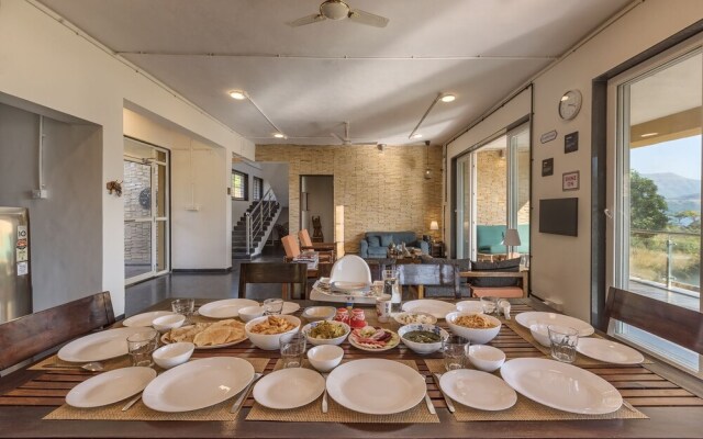 CosmicStays Afita Mohari-Solar Powered Lakehouse