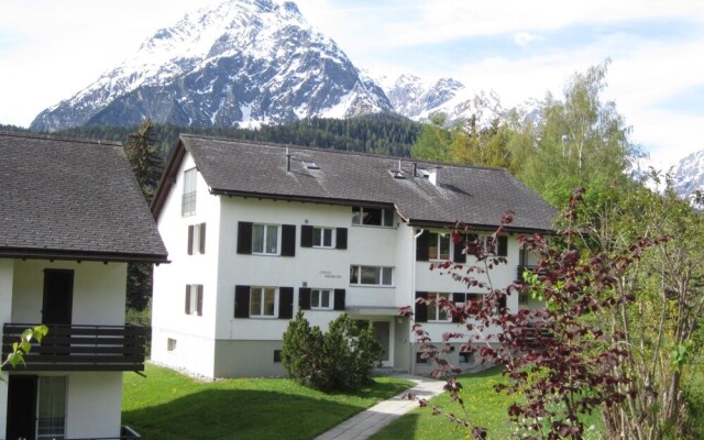 Ferienwohnung W EST Scuol
