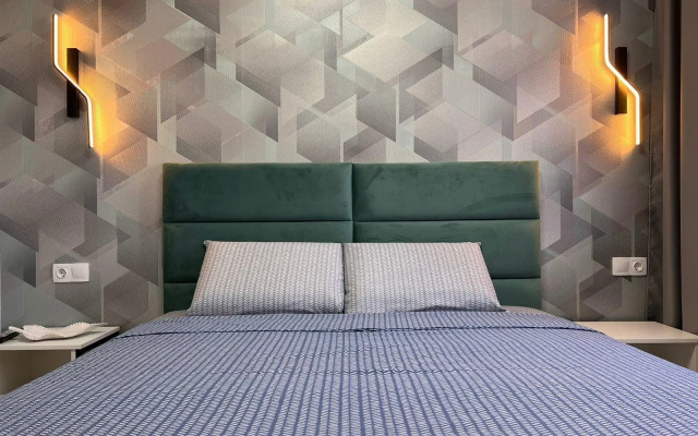 Апартаменты на проспекте Героев Отечества 8