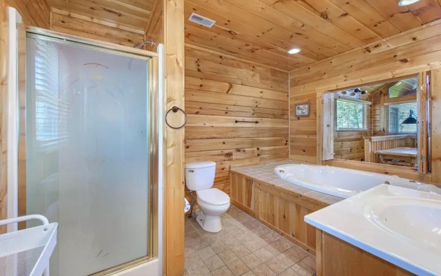 A Smoky Mountain Hide-a-way