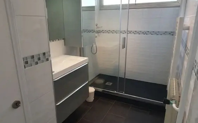 3Pieces Proche Mer Piscine et Tennis