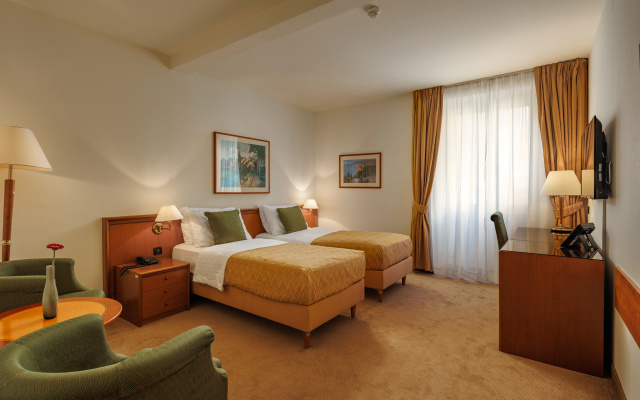 Grand Hotel Bonavia - Image 6