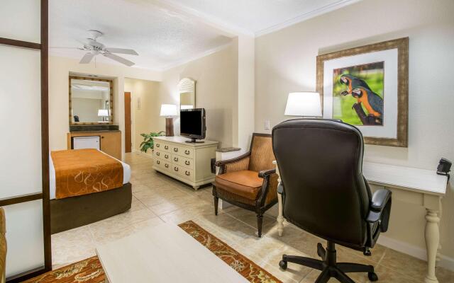 Comfort Suites Paradise Island