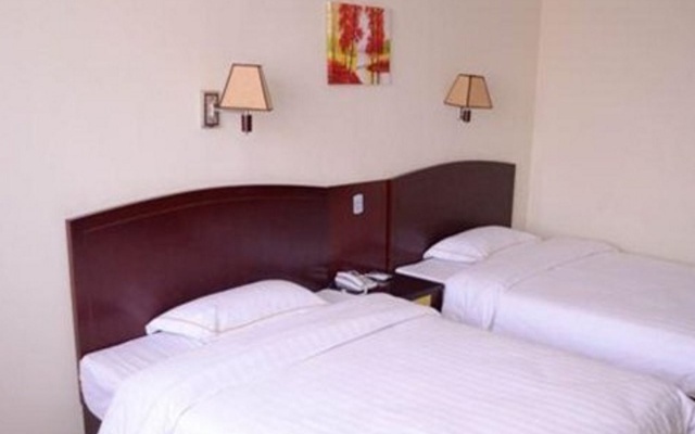 Greentree Alliance Hebei Shijiazhuang New Railway Station West Huaian Road Hotel – Guest Rooms – Shijiazhuang