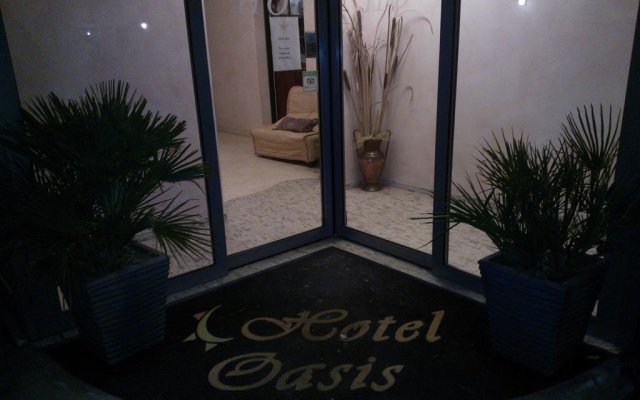 Hotel Oasis