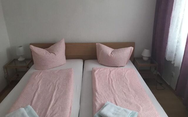 Pension zur alten Schule