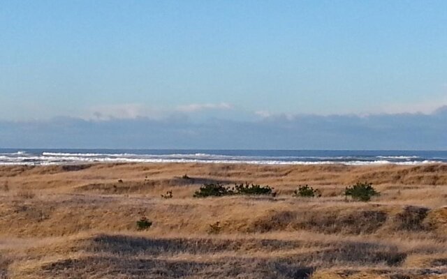 Lighthouse Oceanfront Resort