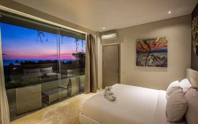 The Double View Mansions Bali – Guest Rooms – Pererenan