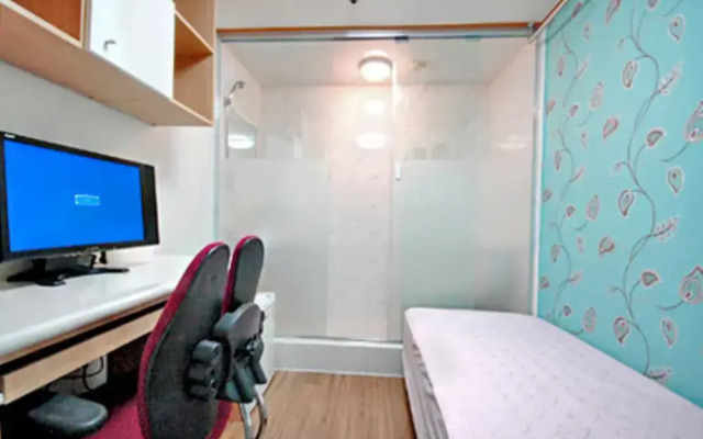 Ivy Oneroomtel