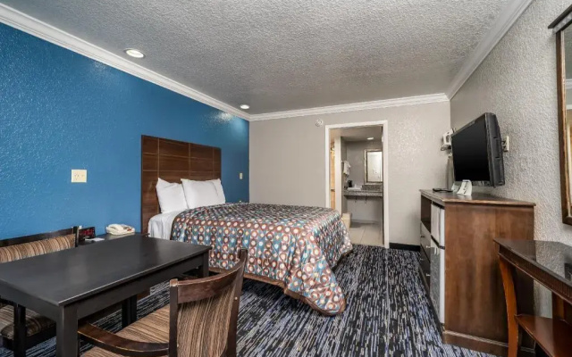 Gator Town Inn