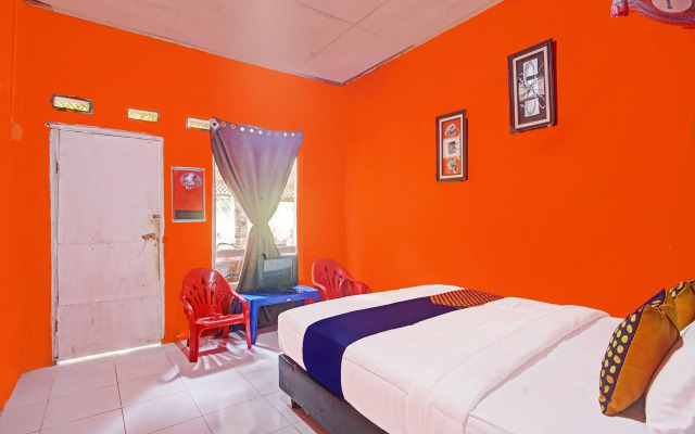 OYO 90279 Wartawan De Mansion