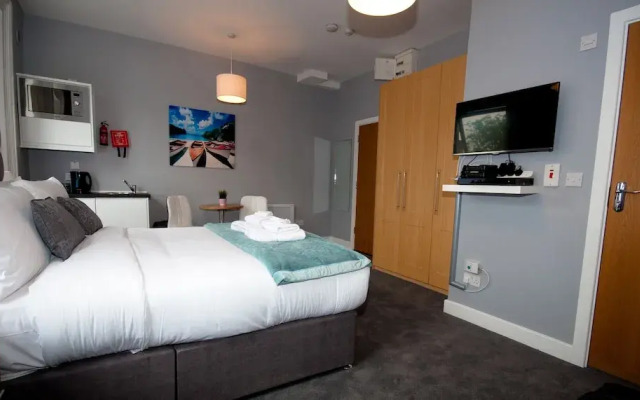 City Studios & Apartments