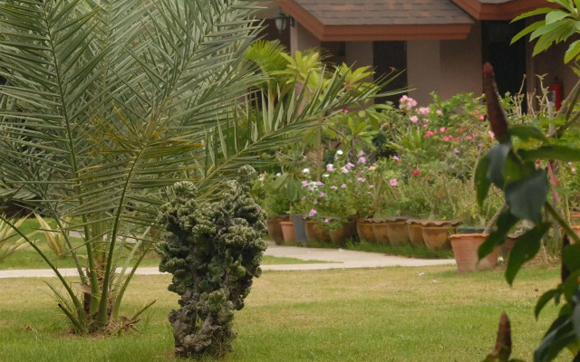 La-or Resort
