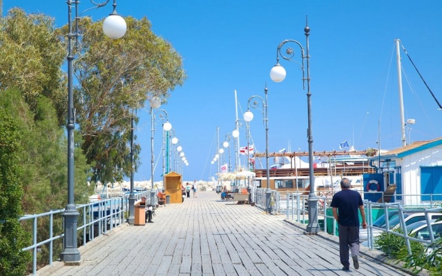 Finikoudes Marina View 201