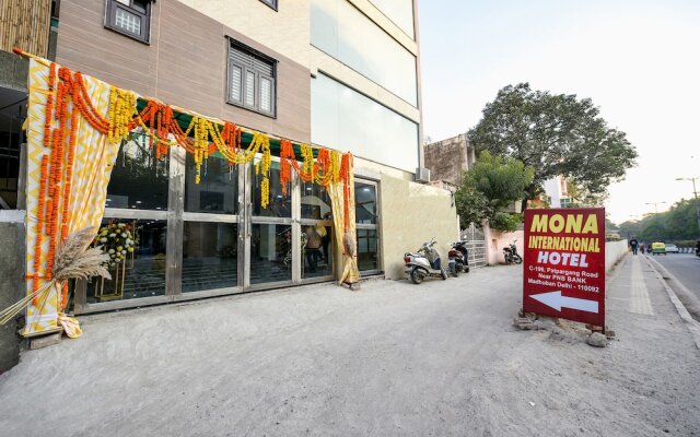 Fabhotel Mona International