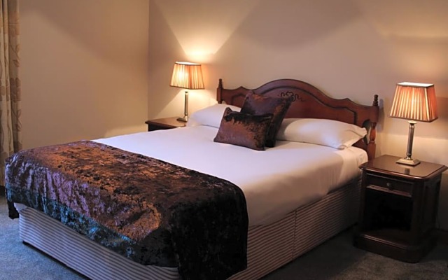 Bridge Hotel
