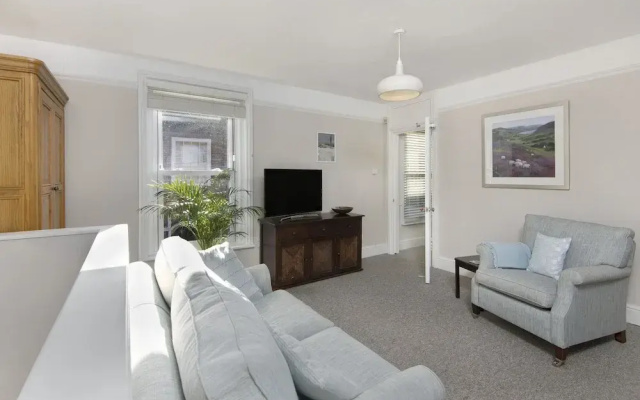 Salt Lane Apartments