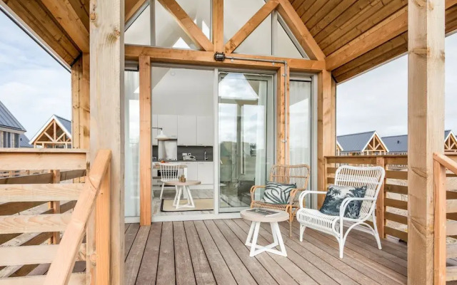 Modern Lodge Near the Beach