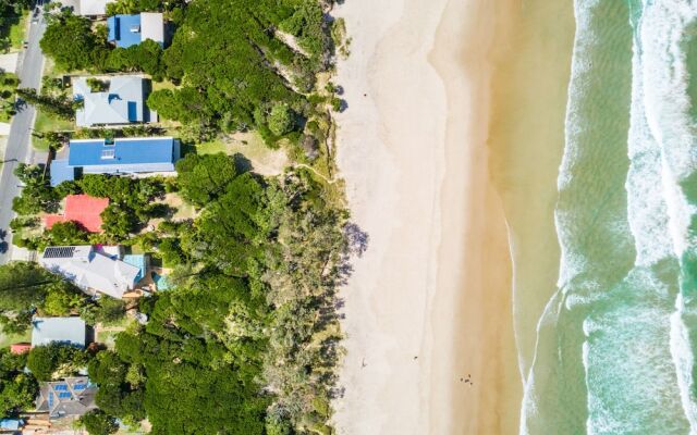 Gigi's - Absolute Beachfront