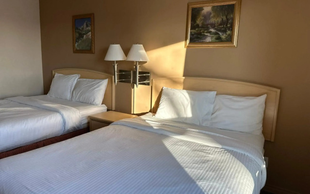 Lone Star Hotel