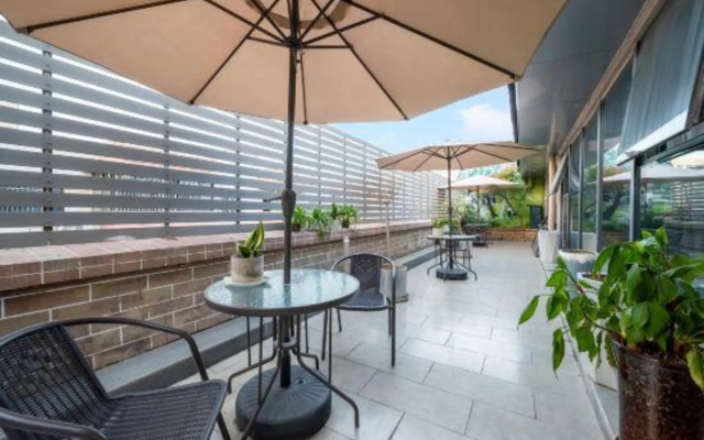 Zhouting Hotel(Hefei Huaihe Road Pedestrian Street Store)