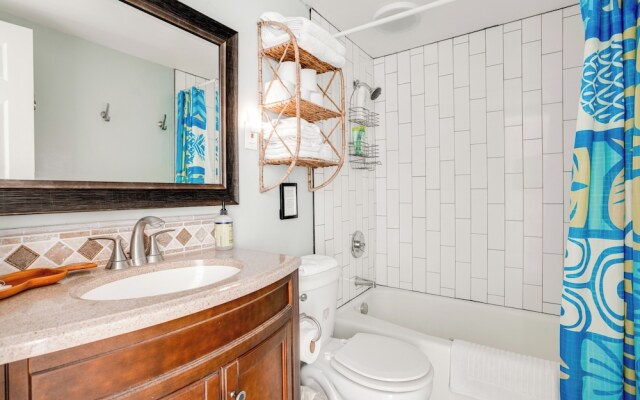 Tiki Ali'i Retreat Breathtaking Island Views