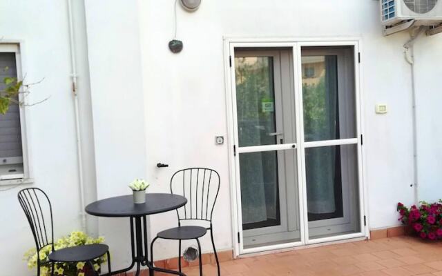 Studio in Matera, With Furnished Terrace and Wifi - 40 km From the Bea