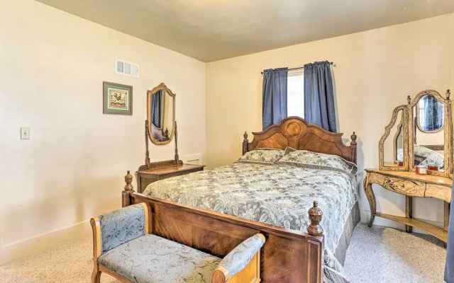 Dog-friendly SD Retreat ~ 4 Mi to Deadwood!