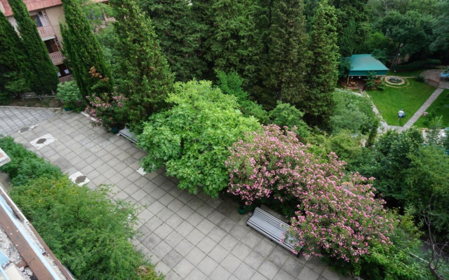 Yaltinskiy City Pansion