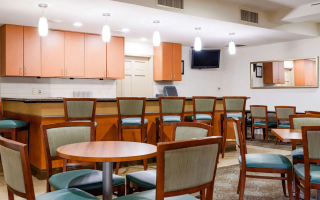Comfort Suites Baton Rouge South I-10