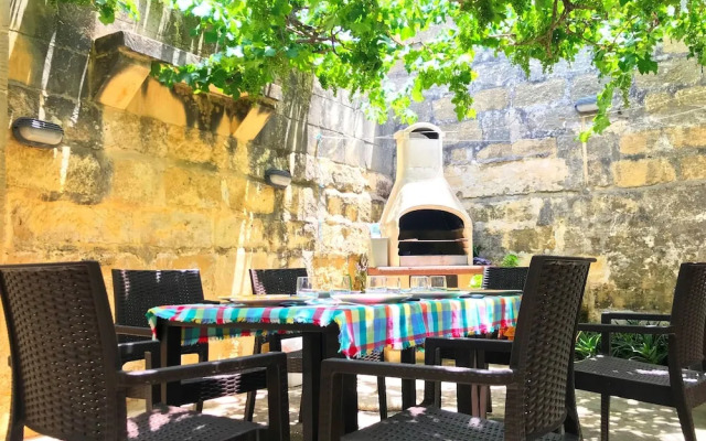 Ta Martin Farmhouse - Holiday Home In Gozo, Malta