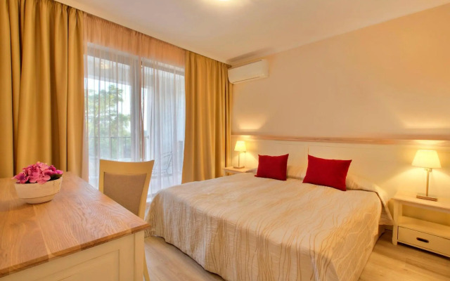 White Rock Castle Suite Hotel & SPA
