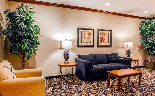 Comfort Inn & Suites Grinnell near I-80