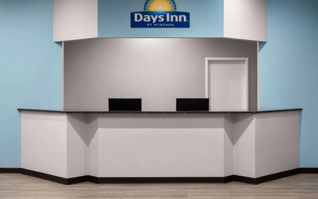 Days Inn by Wyndham Frederick