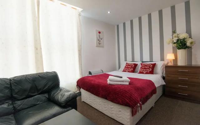 Snooze Apartments Flat 52
