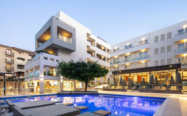 Atrium Ambiance Hotel