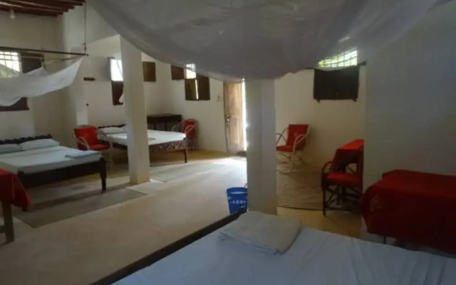 Dudu Villas N Backpackers