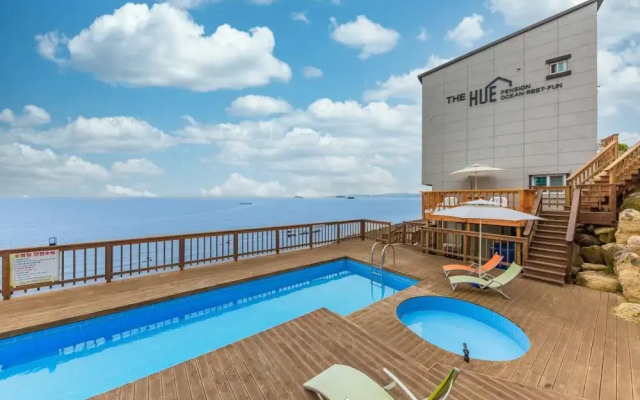 Geoje The Hue Pension
