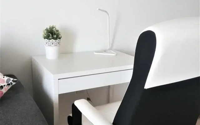 Luxury skyline condo in downtown FREE 24/7 parking