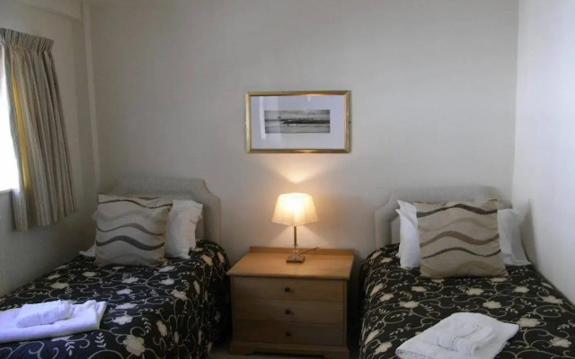 Marlborough Arms Hotel