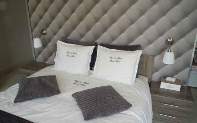 Clyde & Gaelle Guest'House