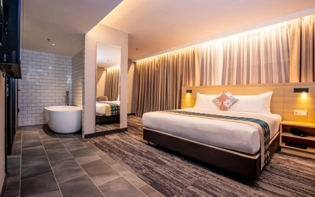 Santa Grand Signature Kuala Lumpur
