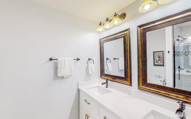 Tops'l Beach Manor C-804