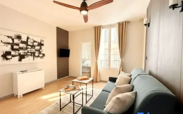 Stunning studio with lift - Louvre