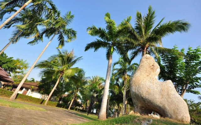 Rock Garden Beach Resort