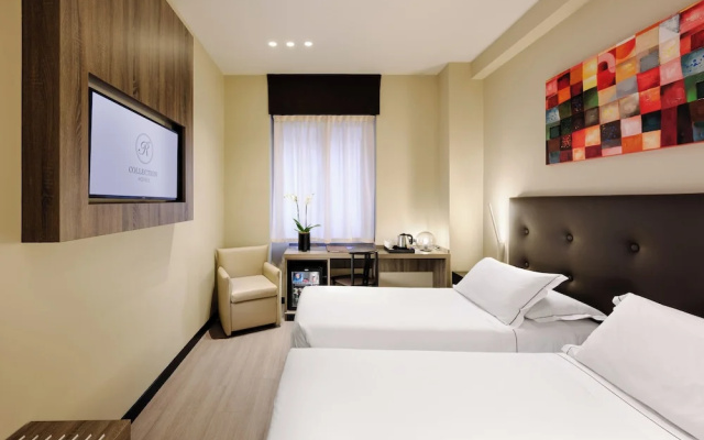 Deluxe Twin room (twin beds)