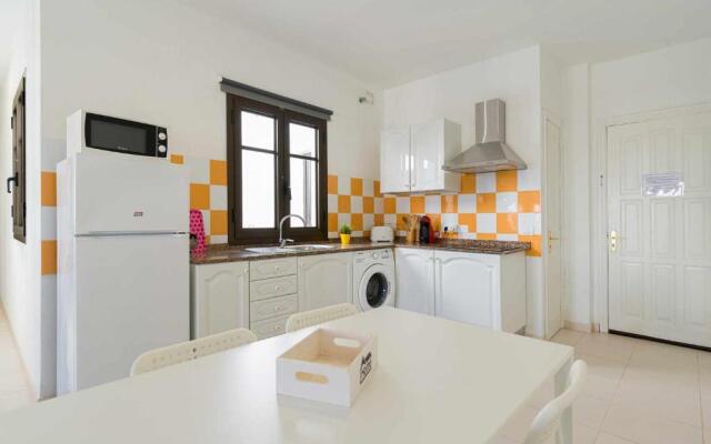 Mahostly Apartamento Comillas SC