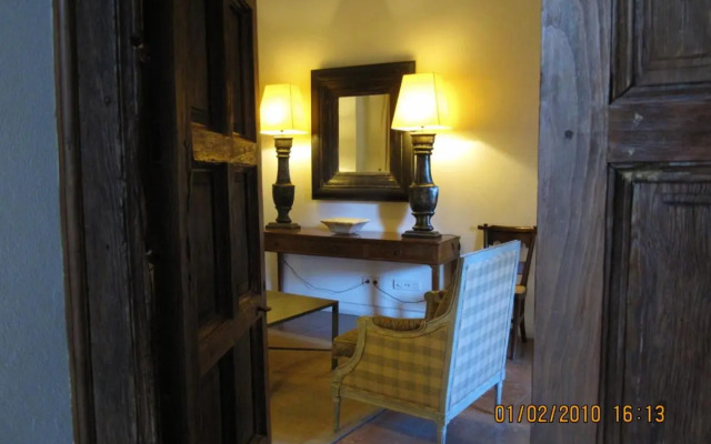 Hotel Puerta de la Luna