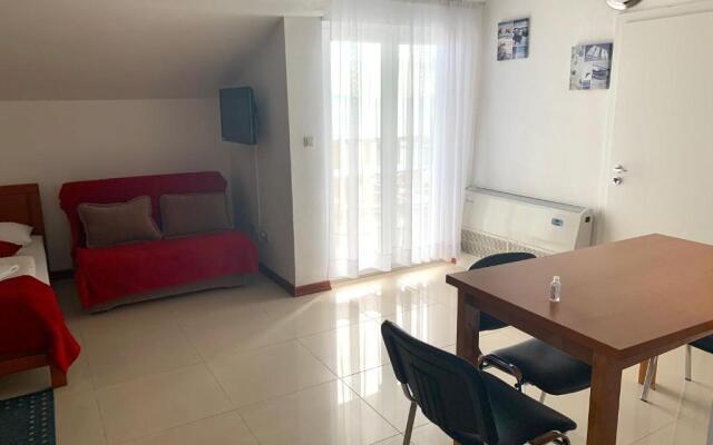 Apartments Toni 2000